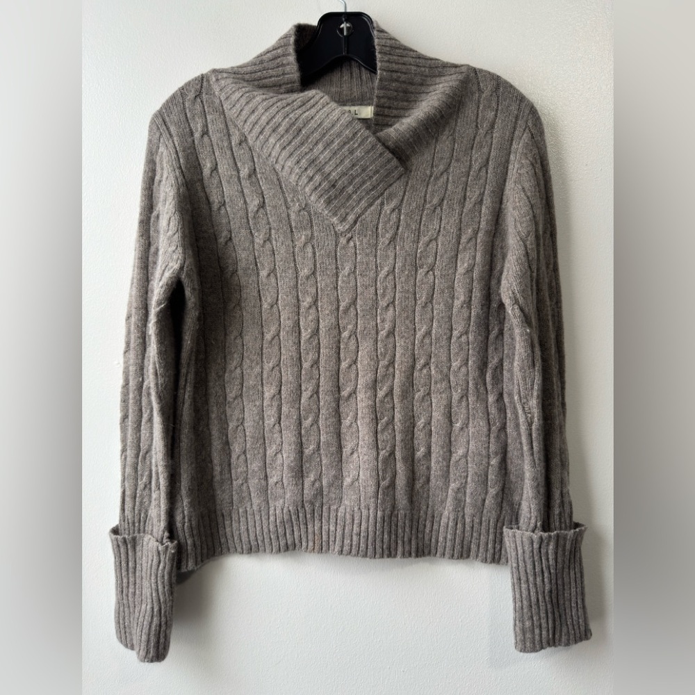 Angelica. L Beige Cable Knit Turtleneck Sweater
